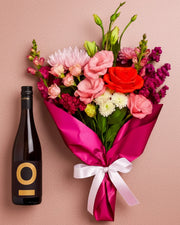 Posh Plonk Pinot Grigio + Daily Posy - The Posy Co