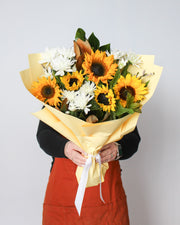 Sunshine Posy - The Posy Co